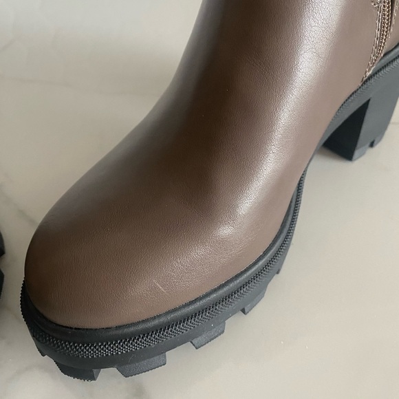 NWOT A New Day Natasha Lug Sole Sock Boots Size 6 - Picture 6 of 6